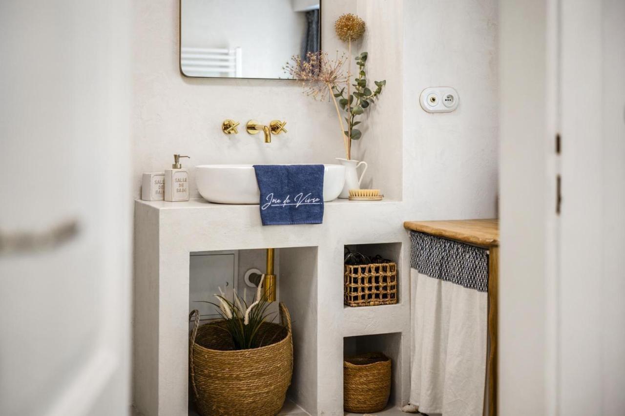 New Design & High Standard Apt From 16Th Century In Old Town-Free Parking Bratislava Exterior foto